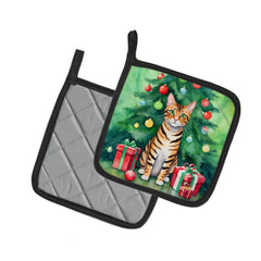 Toyger Cat By the Christmas Tree Pair of Pot Holders