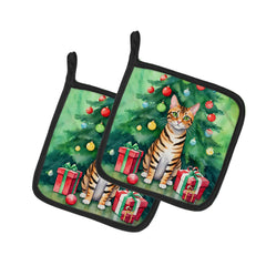 Toyger Cat By the Christmas Tree Pair of Pot Holders